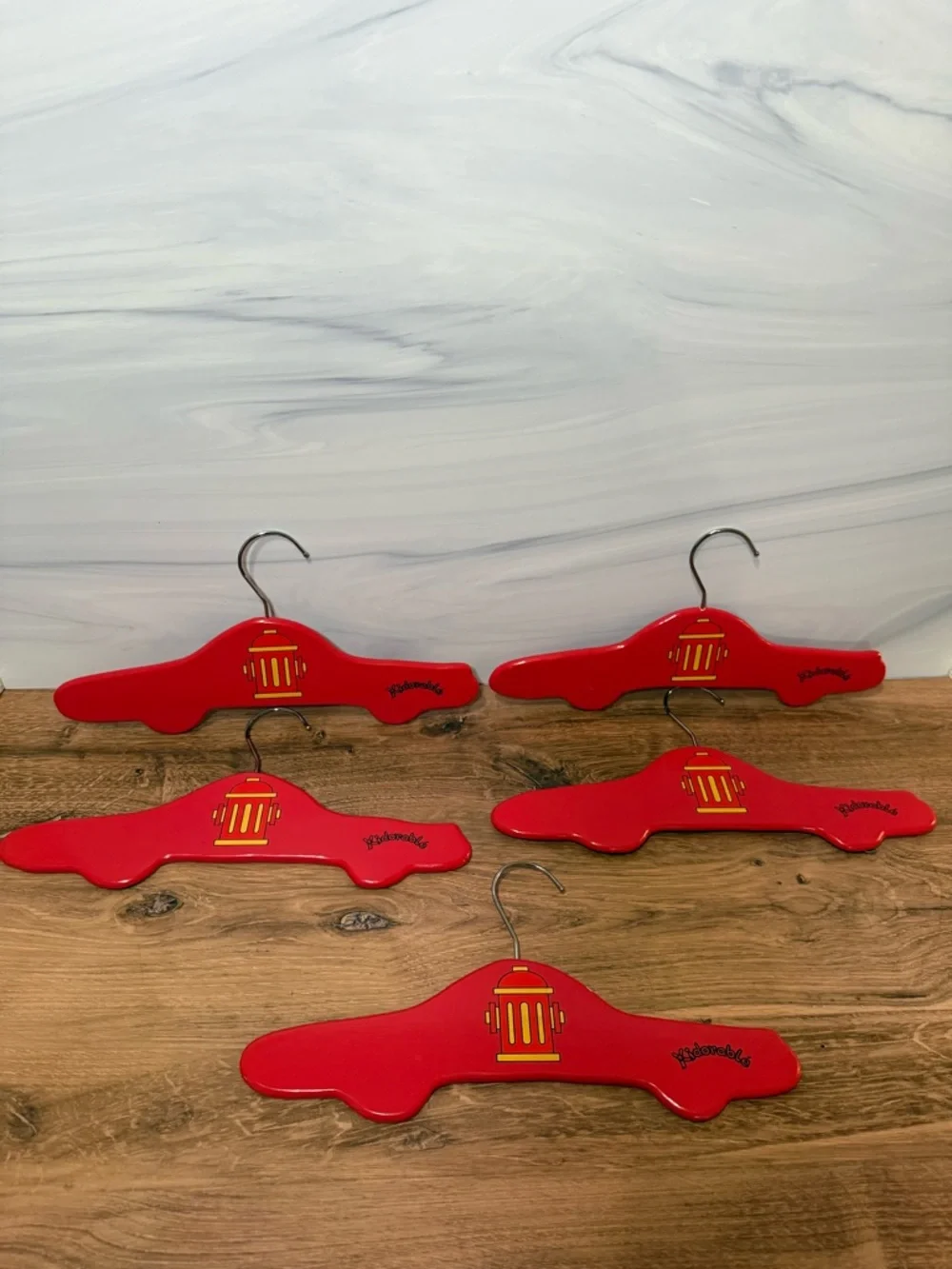 Kidorable Fire Engine Wooden Hangers Set 5